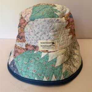 NWOT Northern Homemakers Alaska homemade quilted bucket hat blue pink green